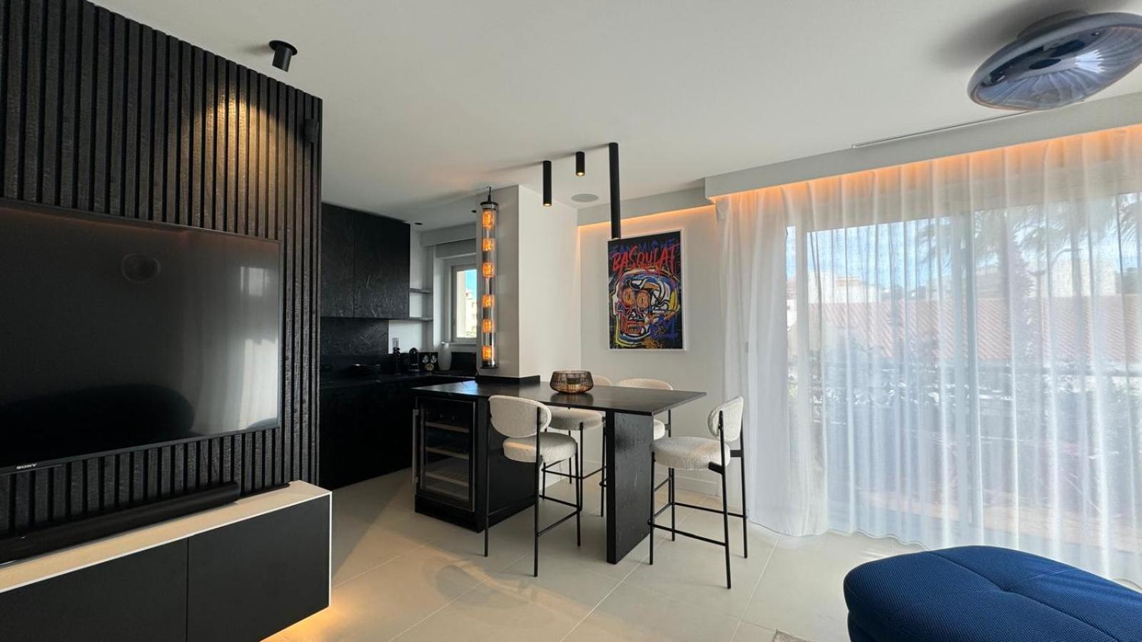 Appartement Luxueux Plein Centre De Cavalaire A 2Mn De La Plage Eksteriør billede